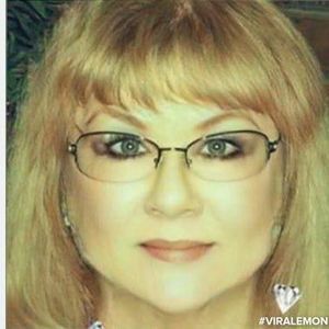 Meet your Posher, Sandy